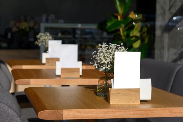 Porte-menu personnalisé : créez une expérience unique pour vos clients